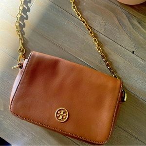Super cute Tory burch cross body bag